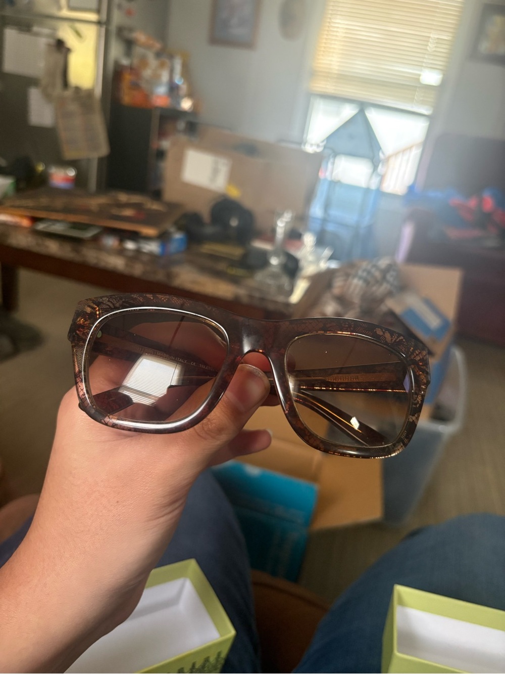 Square Sunglasses - Brown Tint
